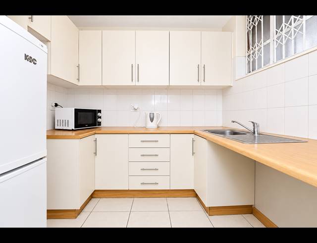 2 BEDROOM APARTMENT FOR SALE IN ESSENWOOD